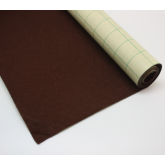 Rouleau marron: Coupon de tissu feutre Marron autocollant pour couvrir la base du tiroir 40 x 45 cm